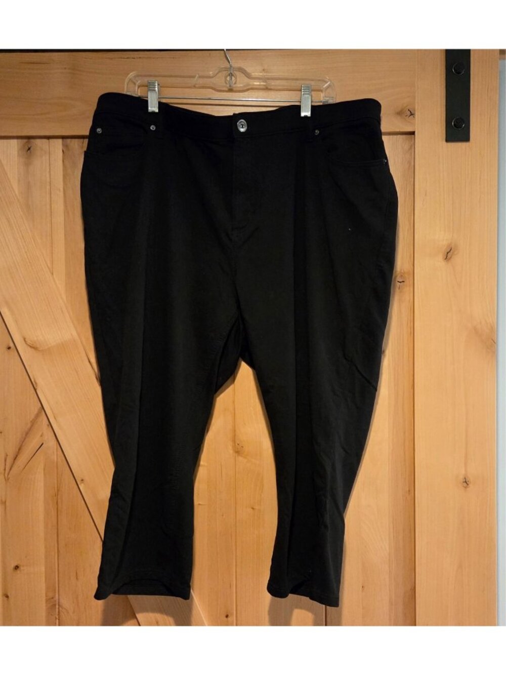 Catherines Knit Jean Capri Pull On Black 2X Womens Stretchy 42x20" Wide Elastic